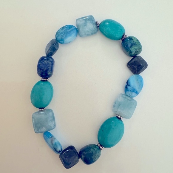 Bead Bracelet in Blue and Purple - Picture 2 of 7